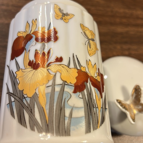 Butterfly Ceramic Container - Picture 8 of 9